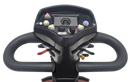 Vista de cerca del panel de control del scooter de movilidad de 4 ruedas Shoprider Expedition XL 4 Deluxe