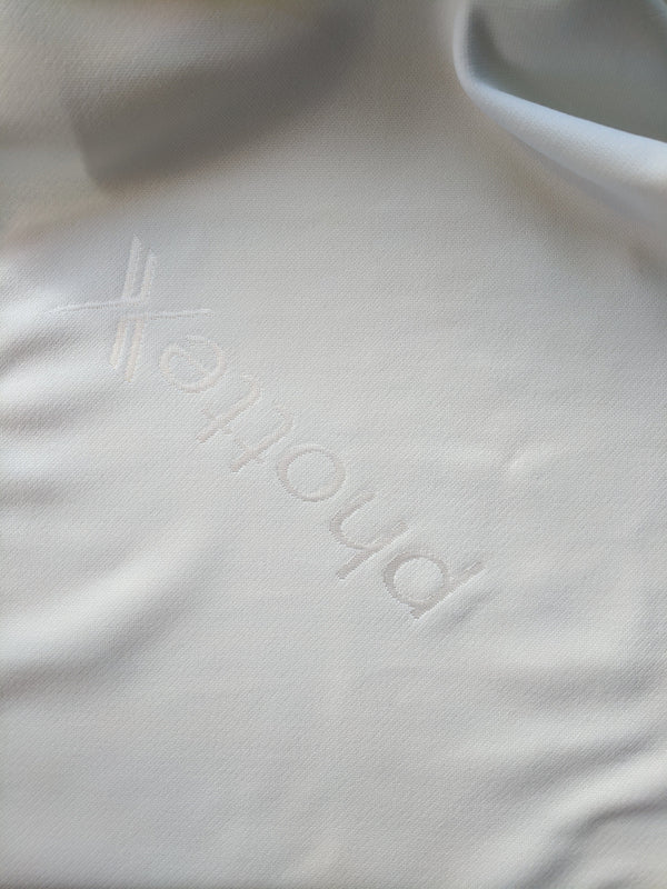 Close Up View Of The Fabric Of The Eurolux Rejuvenyx: The 4-Layer Luxury Mattress Crafted By Masters