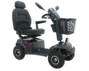 Vista frontal derecha del scooter de movilidad de 4 ruedas Shoprider Expedition XL 4 Deluxe