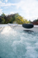 MSpa OSLO Bubble And Jet Spa 6 Person Capacity