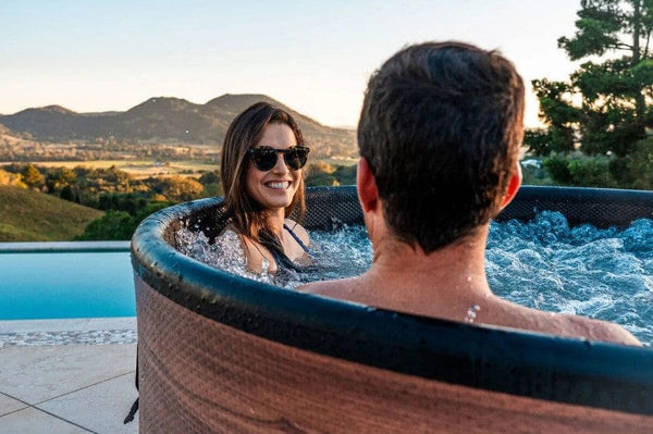 MSpa Duet Round 6-Person Inflatable Hot Tub