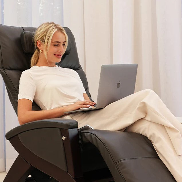 Svago Newton Zero Gravity Massage Recliner With Heat Therapy | SV-630