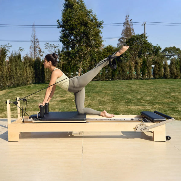 Hisooth StudioSolid 60M Pilates Reformer
