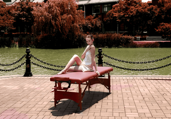 Master Massage Equipment 25" FAIRLANE™ Portable Massage Table Package with Sport Size That's PERFECT For Pros On the Go